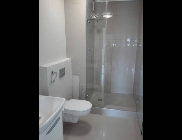 2 BEDROOM APARTMENT FOR SALE IN UMHLANGA RIDGE